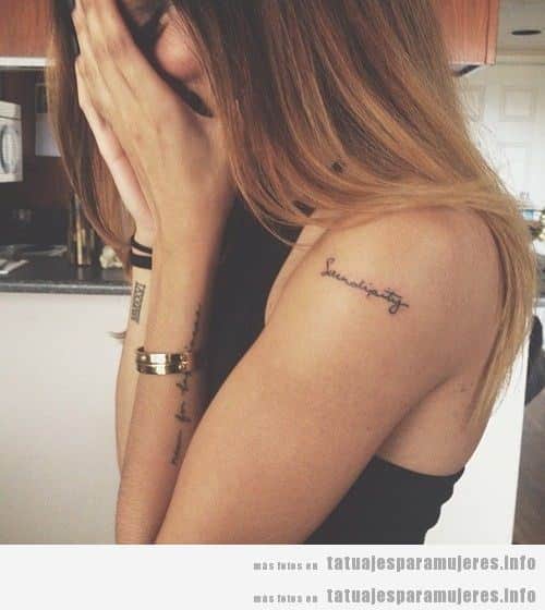 rücken tattoo schrift
