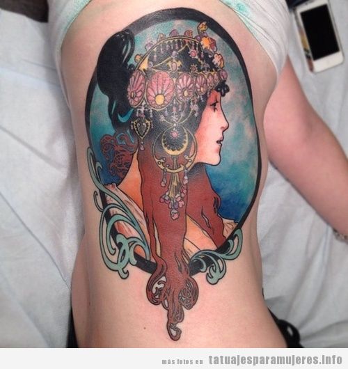 Tatuaje inspirado en obra de arte de Alfons Mucha 2