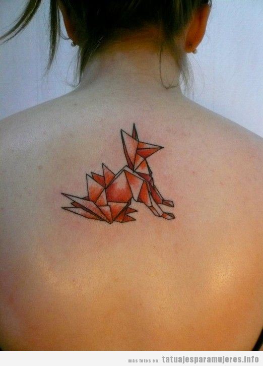 Tatuaje mujer, zorro origami 2