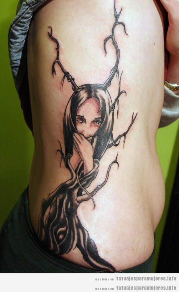 Diseño de tatuajes oscuros y góticos para mujer, árbol