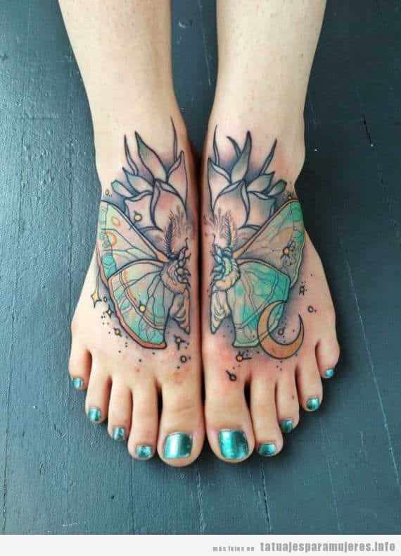 Tatuajes para mujer en el pie, mariposa