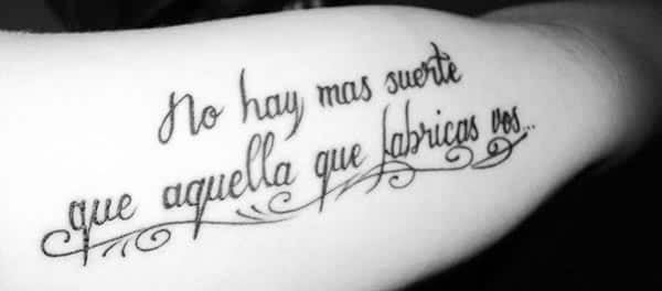 Tatuajes para mujer con frases en español sobre la vida 10