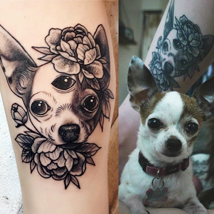 Tatuaje mascota perro con flores